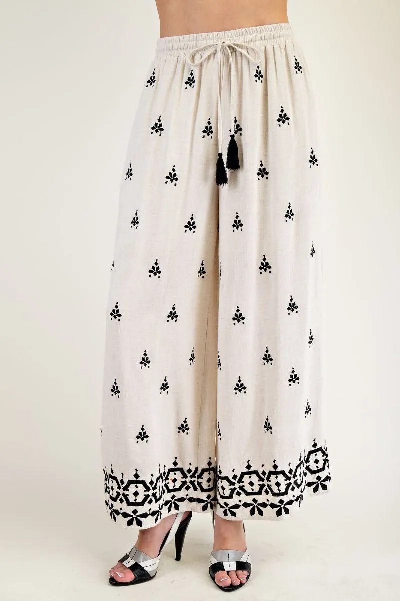 Border Pattern Embroidered Pants