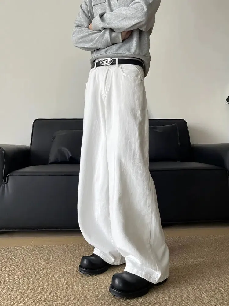 Relaxed Fit Wide-Leg Jeans